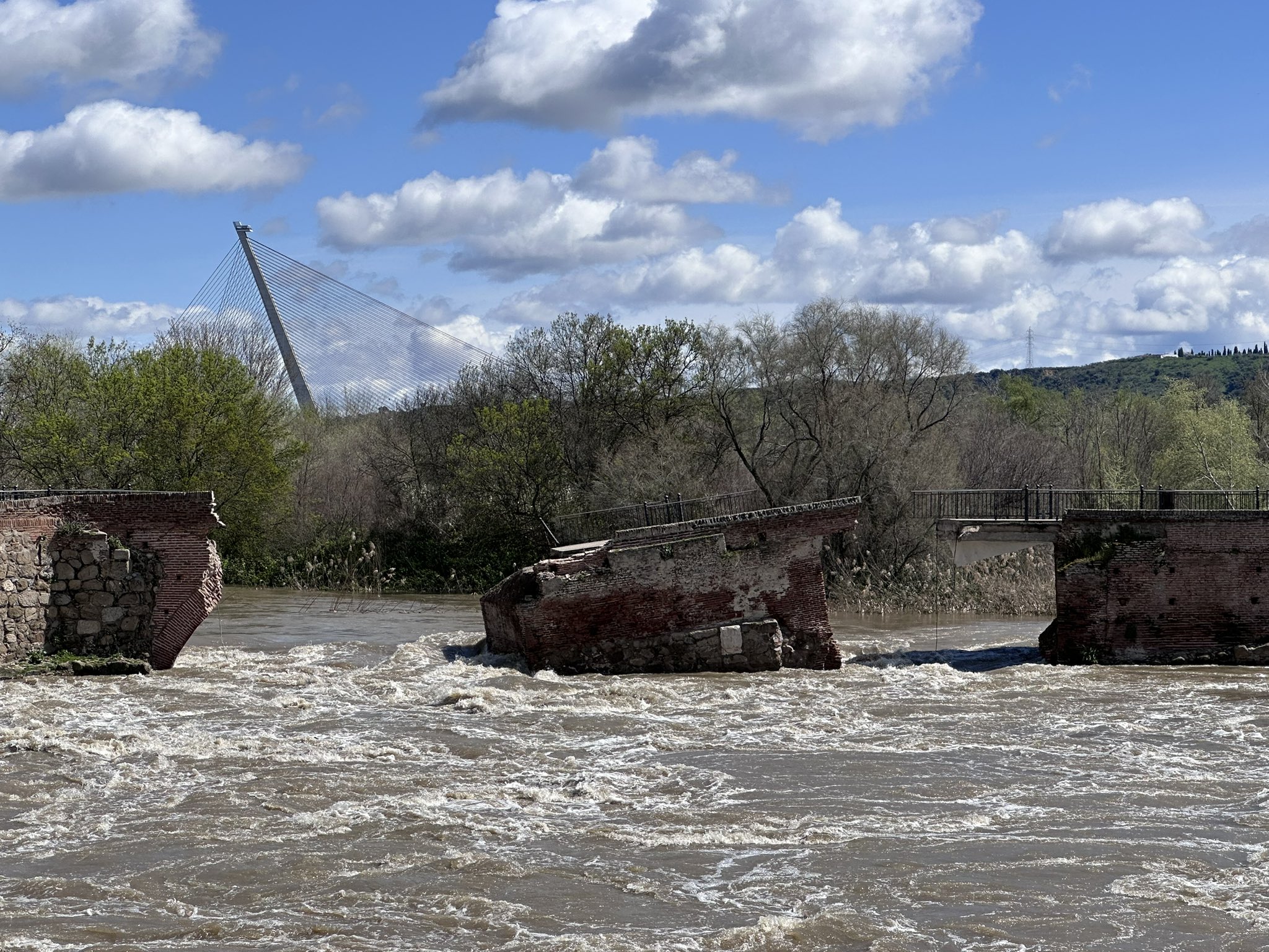 A bridge was destroyed in Talavera de la Reina, Toledo Province, Castile-La Mancha Credit: Ayuntamiento de Talavera de la Reina