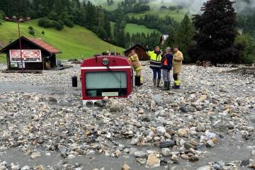 Krimml train station, tracks, and a train of the Pinzgauer local railway in Wald im Pinzgau were completely buried. Photo Wald Municipality